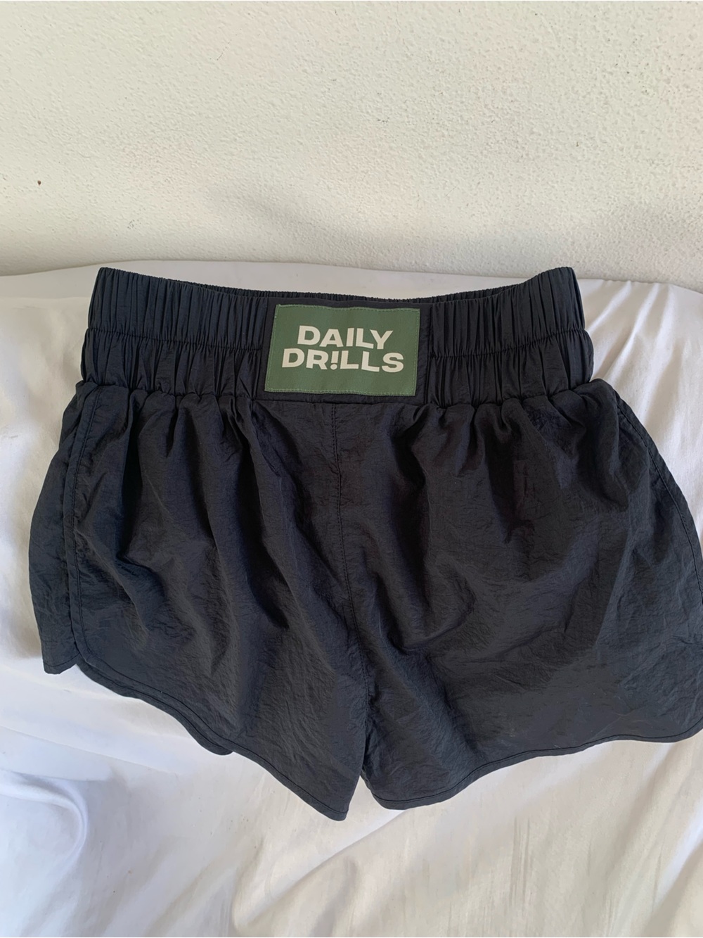 Daily Drills Women’s Small Black Nylon Workout shorts